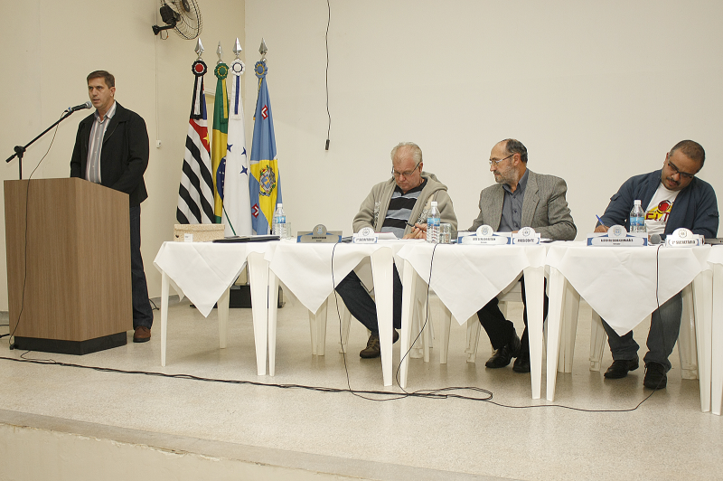 Imagem da notícia: Câmara aprova quatro projetos do Executivo e homenagem