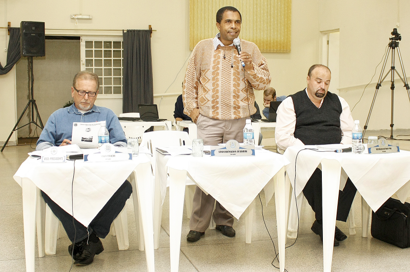 Imagem da notícia: Câmara aprova dois projetos na 18ª sessão ordinária