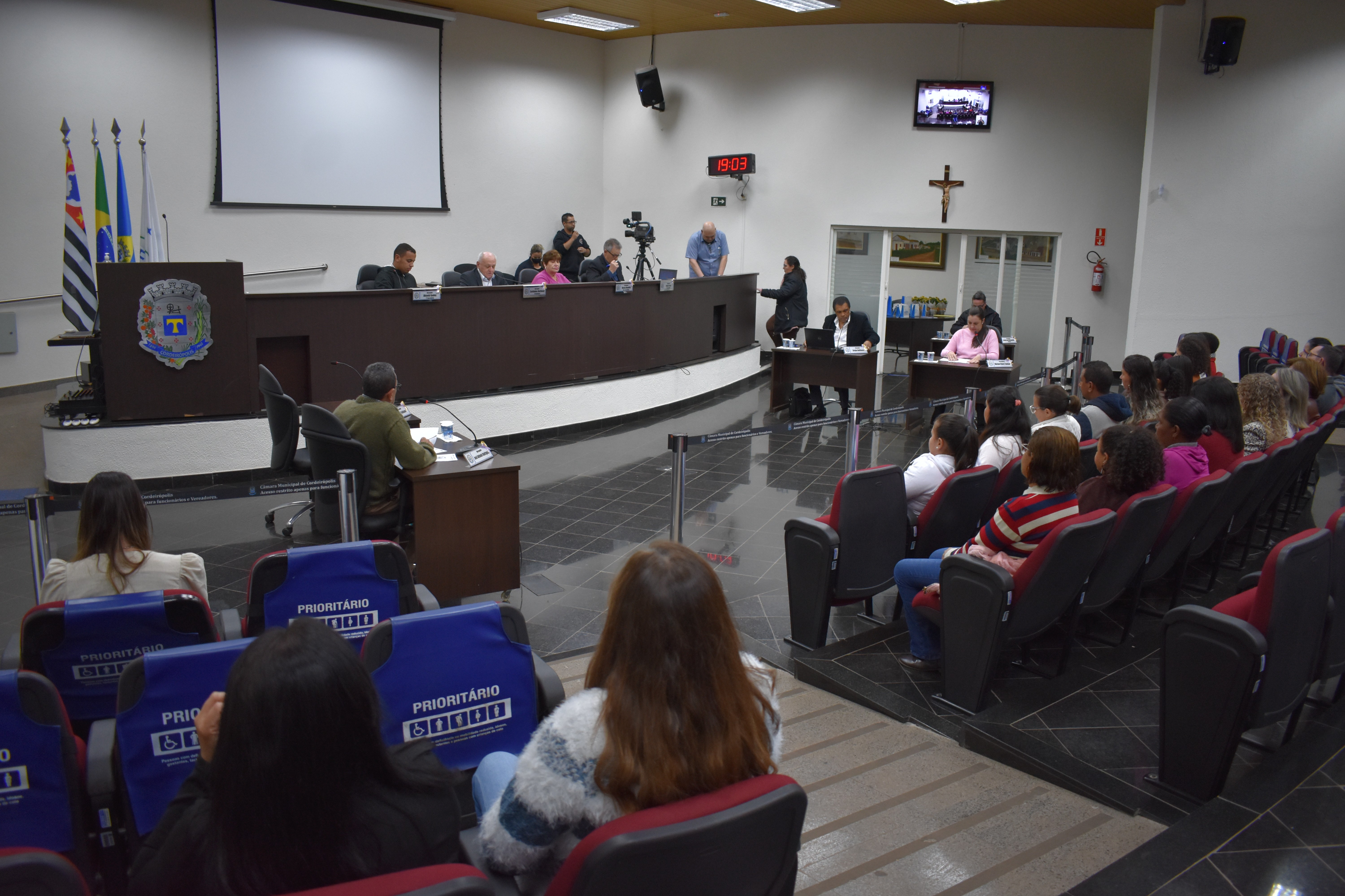 Imagem da notícia: Vereadores aprovam denominação de viaduto