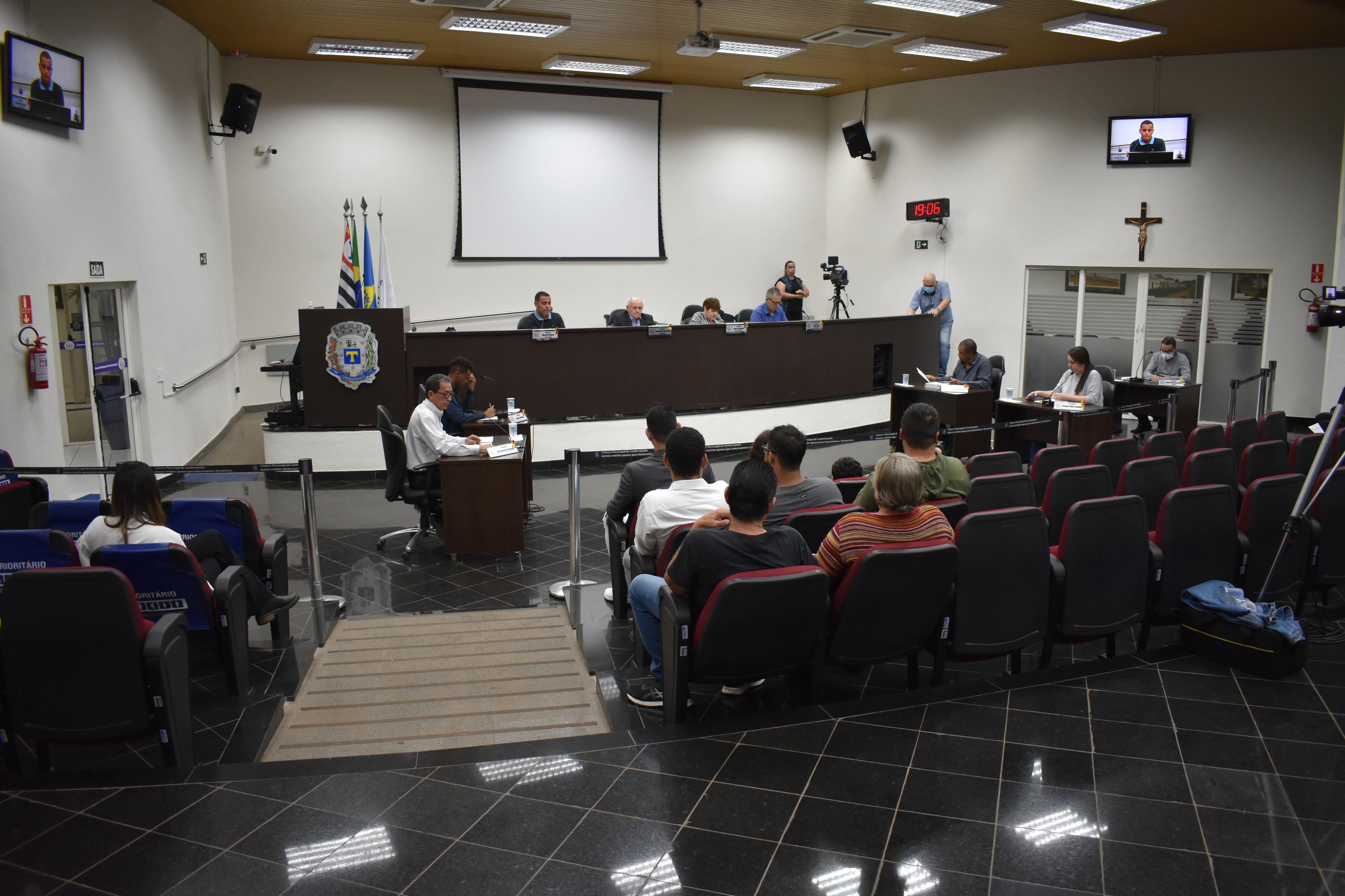 Imagem da notícia: Entre as indicações da 29ª Sessão estão pedidos de melhorias no trânsito