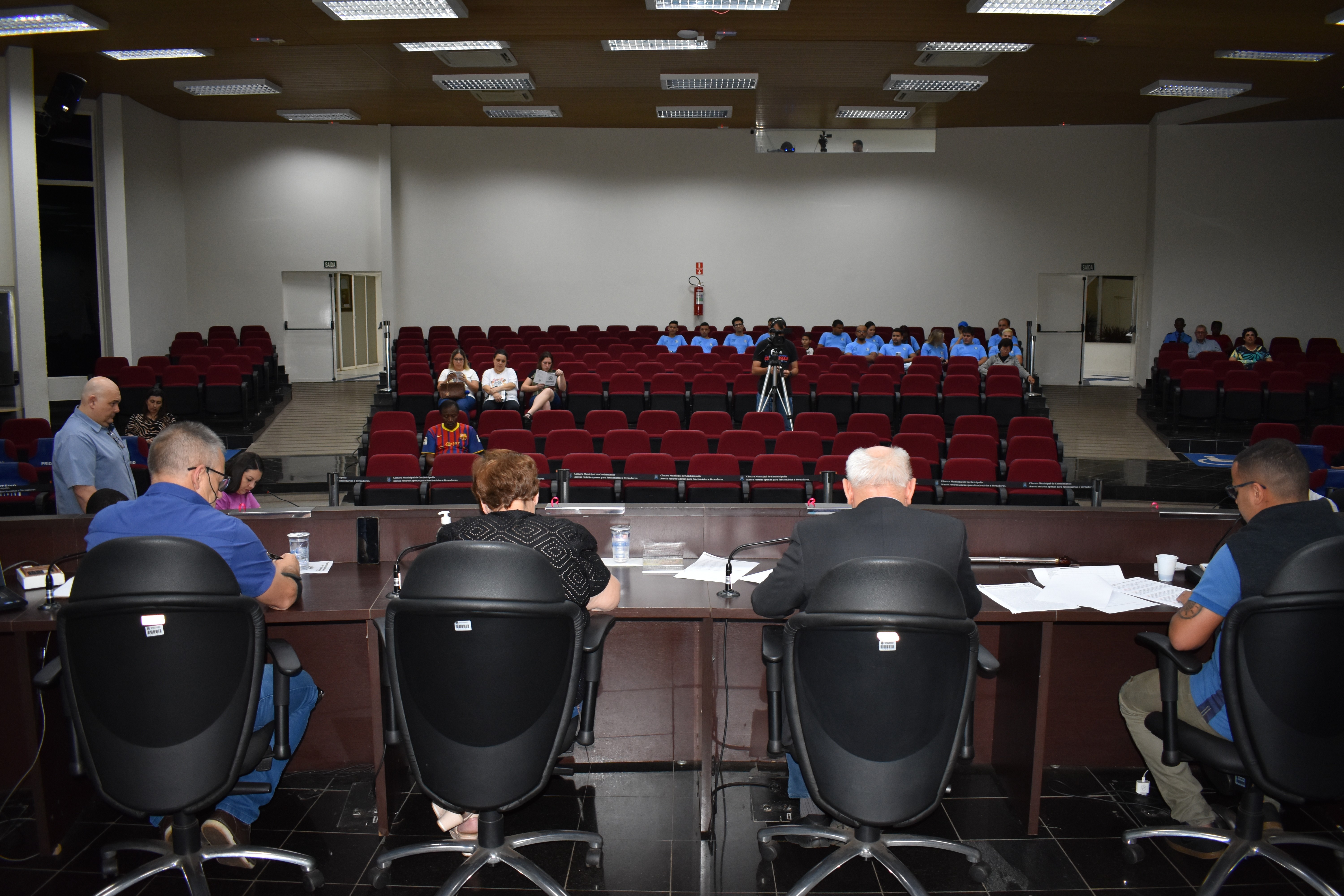 Imagem da notícia: Parlamentares aprovaram prazos maiores aos imóveis notificados