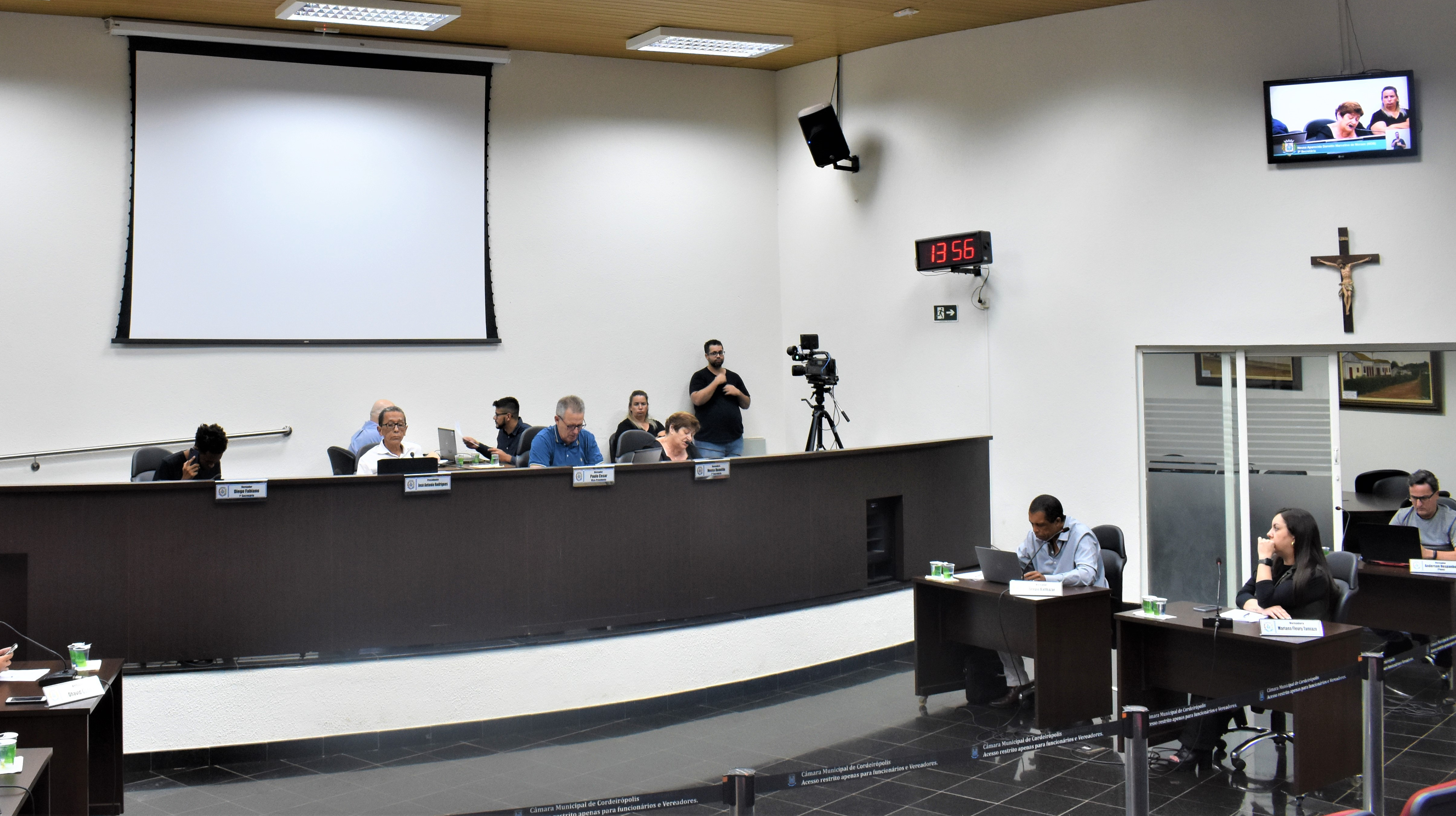 Imagem da notícia: Compra de medicações do RENAME estão entre os pedidos dos vereadores na 7ª sessão