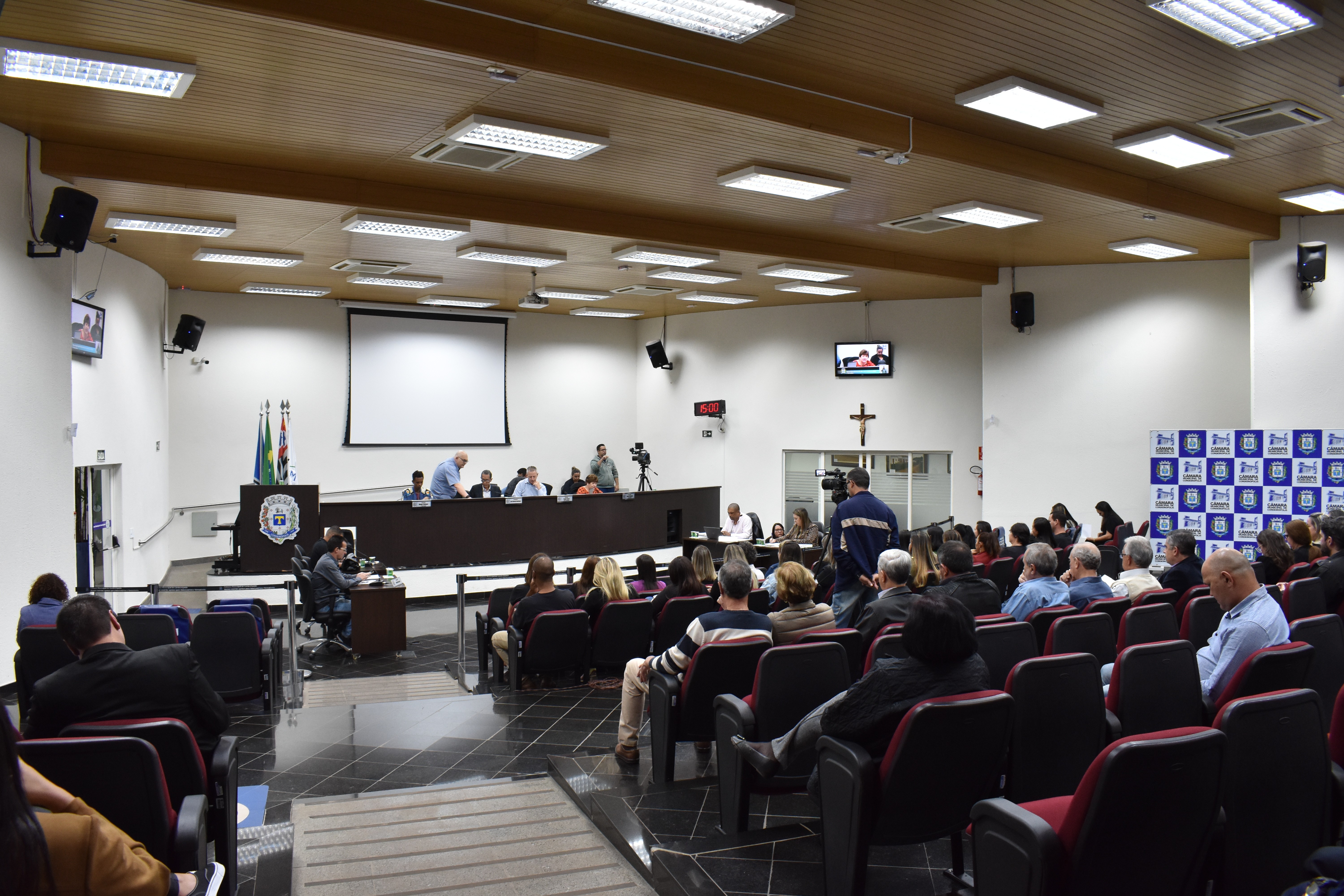 Imagem da notícia: Baixa retroativa do Cadastro Mobiliário Municipal é aprovada na 15ª sessão