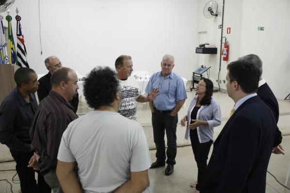 Imagem da notícia: Vereadores aprovam projeto que revoga doação de área