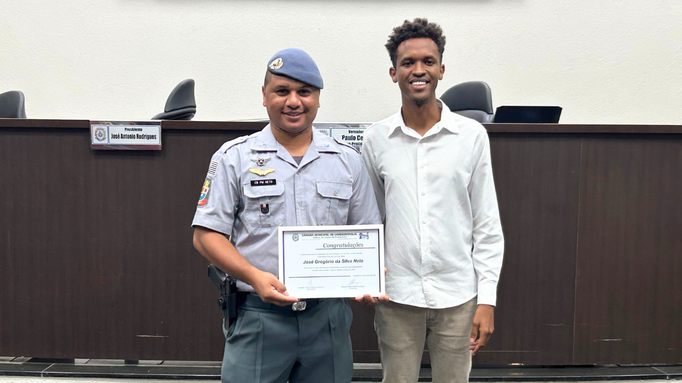 Imagem da notícia: Cabo da Polícia Militar José Gregório da Silva Neto Recebe Homenagem por Projeto de Palestras sobre Trânsito