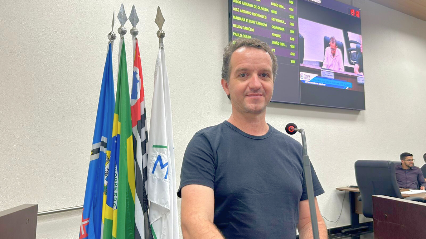 Imagem da notícia: Câmara Municipal de Cordeirópolis Agradece Participação de Stevão Veríssimo na Tribuna Livre