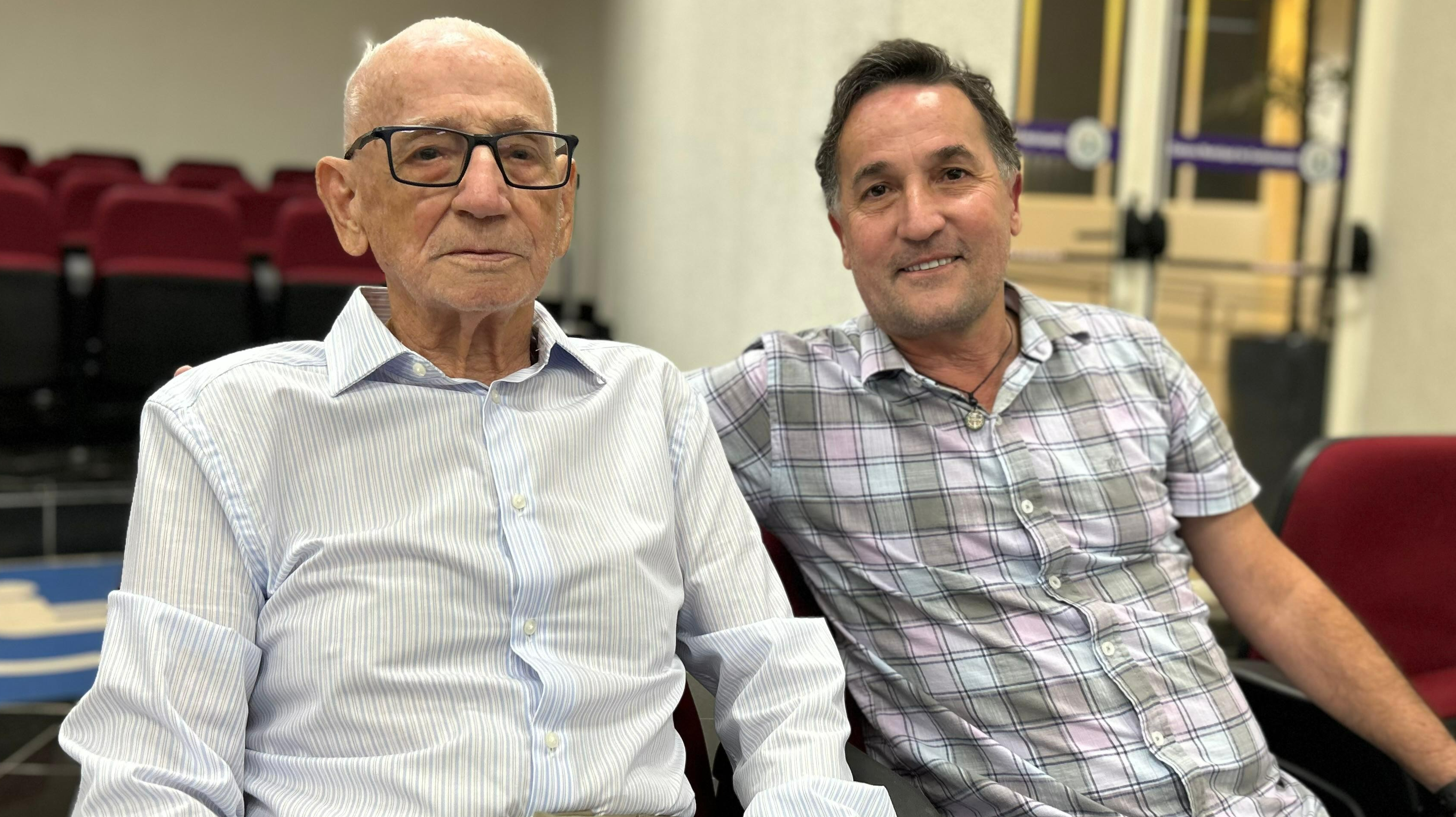 Imagem da notícia: Cyriaco Hespanhol recebe Moção de Congratulações na Câmara de Cordeirópolis