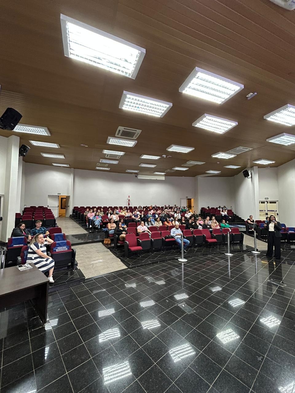 Imagem da notícia: Autismo em Foco: Transformando Compreensões, Construindo Inclusão