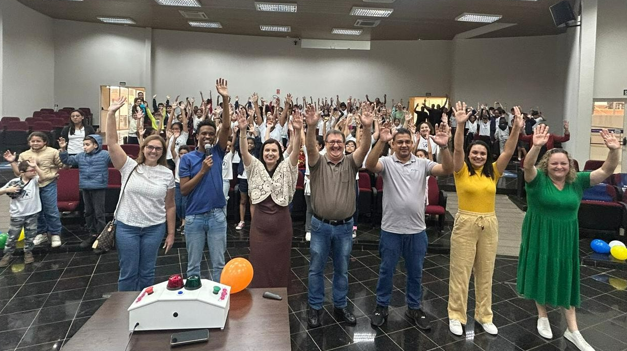 Imagem da notícia: Câmara Participativa recebe alunos dos 4ºs anos do ensino fundamental