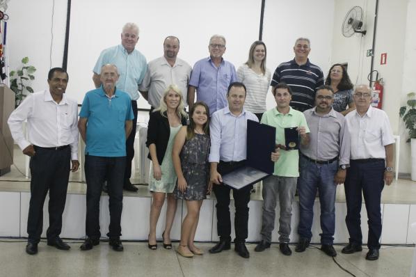 Imagem da notícia: Homenagens são aprovadas por unanimidade 