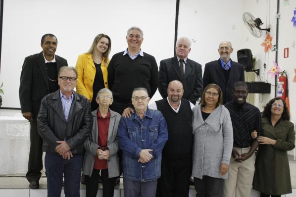 Imagem da notícia: Homenagens são prestadas em sessão solene