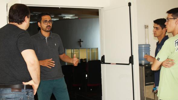 Imagem da notícia: Sistema de cabeamento da internet está em fase final