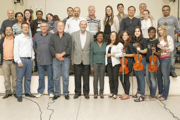 Imagem da notícia: Câmara presta homenagem com a "Orquestra Cordeirópolis In Concert"
