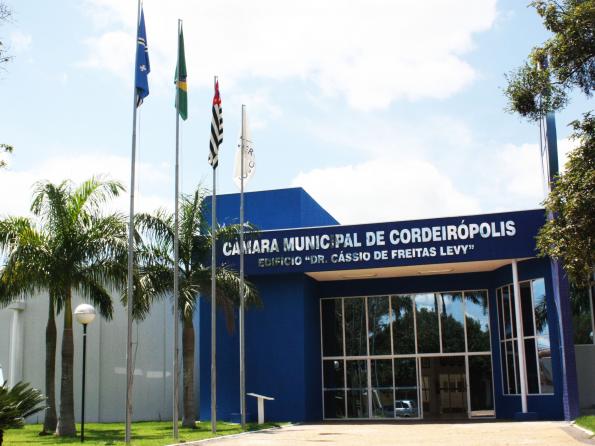 Imagem da notícia: Câmara inaugura busto em homenagem ao centenário de Cássio de Freitas Levy