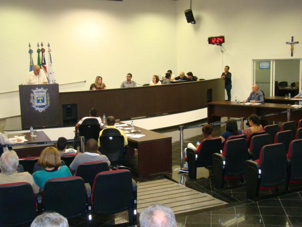 Imagem da notícia:  Câmara aprova Projeto "Comida na Mesa"